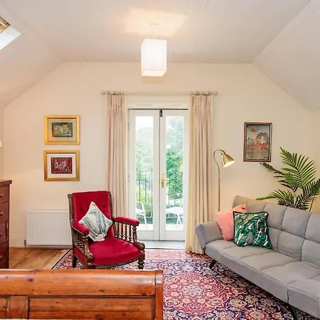 The Coach House 5 Star Holiday home