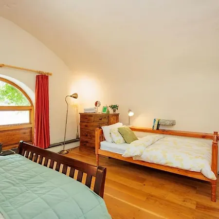 度假居 The Coach House 5 Star *