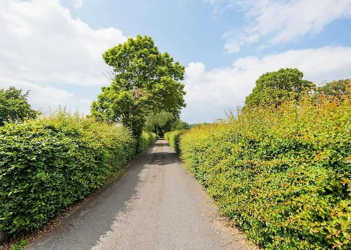 The Coach House 5 Star *