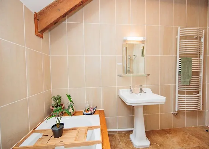 The Coach House 5 Star